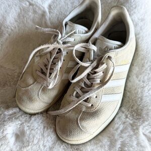 Adidas Gazelle Sneakers Neutral Size 6.5